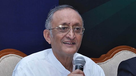 बेरोजगारी पर केंद्र के आंकड़ें 'भ्रामक’ : अमित मित्रा