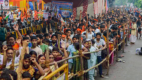 शिवालयों में श्रद्धालुओं की भारी भीड़