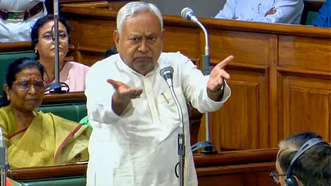 बिहार विधानसभा में विपक्ष के बहिर्गमन के बीच कई विधेयक ध्वनिमत से पारित