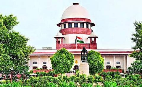 राज्यपाल के खिलाफ याचिकाओं को वापस लेने की केरल सरकार को मिली अनुमति