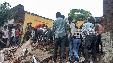 राजस्थान में सरकारी स्कूल की इमारत का हिस्सा