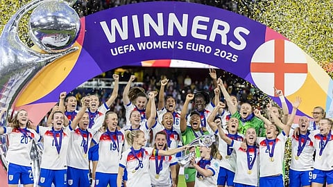 इंग्लैंड फिर बना महिला यूरोपीय फुटबॉल चैंपियन