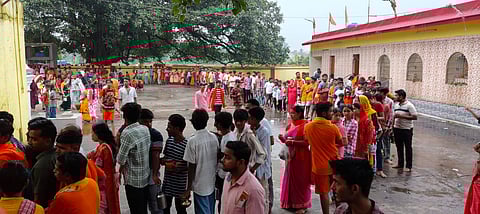 सावन की तीसरी सोमवारी पर जामुड़िया में शिवभक्ति की गूंज: "बोलबम के नारा बा, बाबा एक सहारा बा"