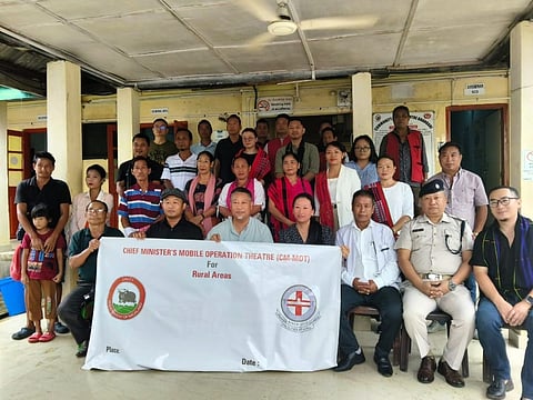 सीएम-एमओटी के तहत सोमवार को सीएचसी भंडारी, वोखा में निःशुल्क सर्जिकल चिकित्सा शिविर में शामिल चिकित्साकर्मी व गणमान्य