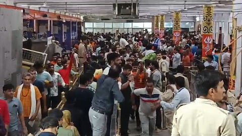 नागपंचमी पर जिले के मंदिरों में उमड़ी श्रद्धालुओं की भीड़