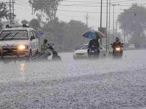 आज सात जिलों में भारी बारिश की चेतावनी
