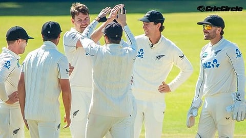 न्यूजीलैंड ने जिम्बाब्वे को पारी और 359 रन से रौंदा