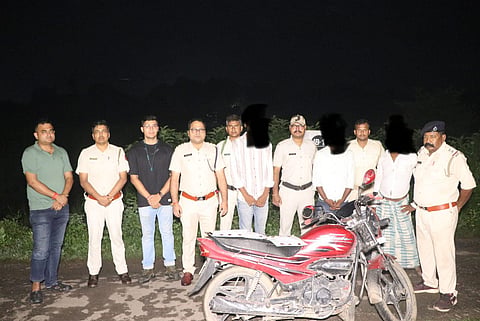 हेरोइन तथा बाइक के साथ गिरफ्तार तस्कर