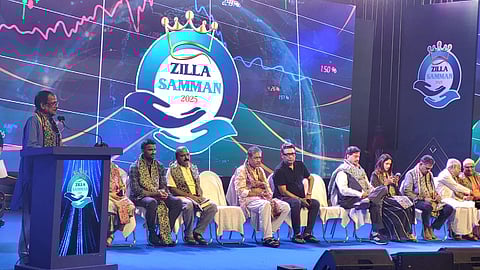 जिला सम्मान समारोह में सम्मानित की गई प्रतिभाएं