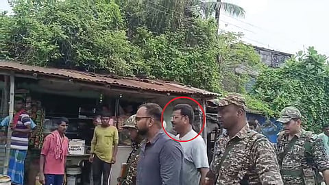 आरोप : साहा ने बेहिसाब पैसों से संपत्ति खरीदी और अपने नजदीकियों के नाम पर गिफ्ट कींं