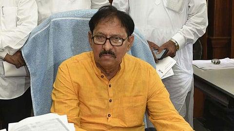 10 विधायकों को चेतावनी देकर मामला किया खत्म स्पीकर ने