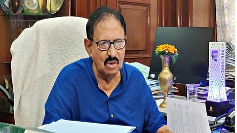 विधानसभा चौक चौराहा नहीं, सदन में भी हैं कुछ ‘शरारती छात्र’