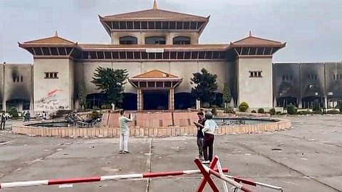 अशांत नेपाल