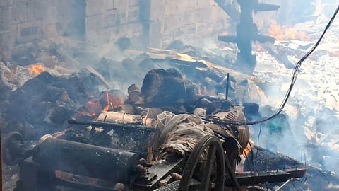 श्रीरामपुर के धागा फैक्ट्री में लगी भयावह आग