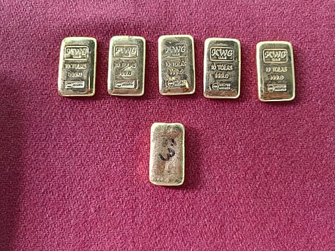 बीएसएफ ने सीमा पर 80 लाख रु. से अधिक की सोने की तस्करी को किया विफल