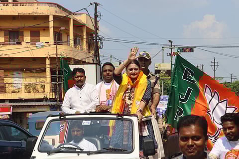 बाइक रैली निकाल भाजपा विधायक ने किया शक्ति प्रदर्शन