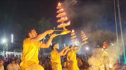 A grand Ganga Aarti was held at Kanchrapara on the occasion of Chhath festival.