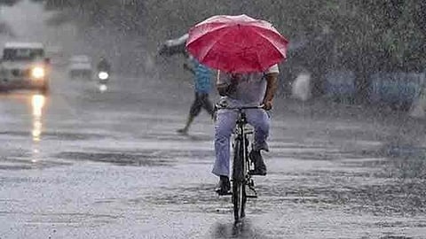 चक्रवात ‘मोंथा' का असर बंगाल पर भी