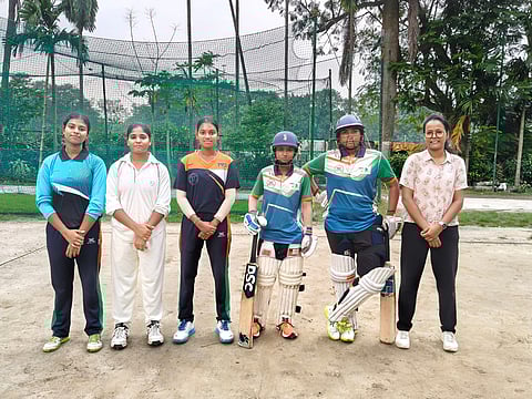 अब चला बेटियों का बल्ला : कहा, ‘इंडिया के लिए खेलना है’