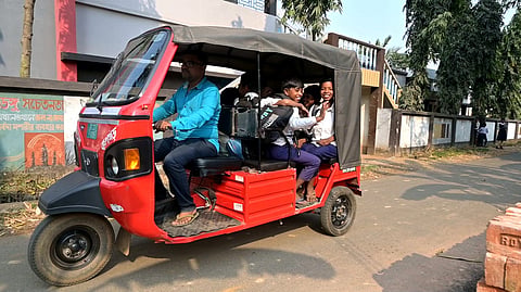 बंगाल में टोटो की आवाजाही पर लगेगी लगाम, अब सिर्फ लास्ट-माइल कनेक्टिविटी तक रहेगा संचालन