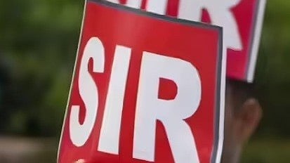 SIR फॉर्म न मिलने का भय ? महिला ने बेटी के साथ खाया जहर