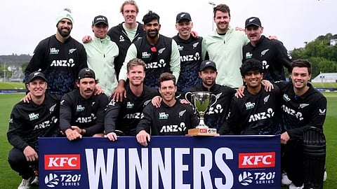 न्यूजीलैंड ने वेस्टइंडीज को आठ विकेट से हराया