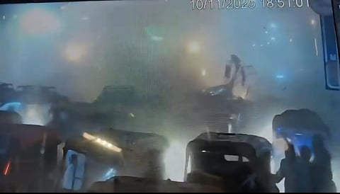 दिल्ली ब्लास्ट : नये वीडियो में दिखा कितना जोरदार था धमाका, गाड़ियों के उड़े परखच्चे