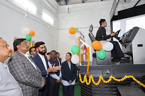 प्रशिक्षण का अवलोकन करते ईसीएल के सीएमडी सतीश झा