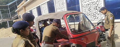 आरपीएफ ने रेलवे परिसर में चलाया जांच अभियान