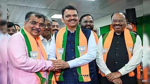 कैसे महाराष्ट्र भाजपा के 100 पार्षद चुनाव के पहले ही जीत गए? विपक्ष हमलावर