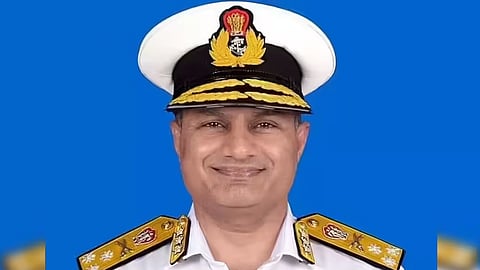 पाकिस्तान भारी मात्रा में खरीद रहा है हथियार, नौसेना कमान के प्रमुख स्वामीनाथन ने किया अलर्ट