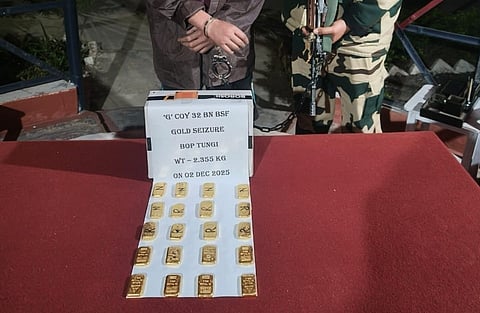 Gold smuggling worth over ₹3 crore under the guise of water hyacinth foiled