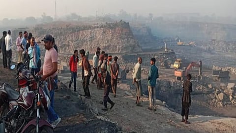 धनबाद: खदान से जहरीली गैस का रिसाव, 1 की मौत, 12 बीमार