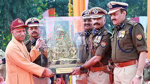 जिंदगी के आखिरी सफर तक हमारी पहचान एक भारतीय के तौर पर होनी चाहिए : योगी