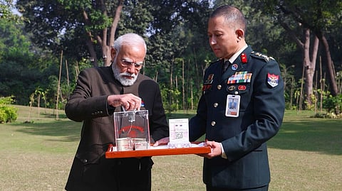 आज देश मना रहा है सशस्त्र सेना झंडा दिवस, सेना के पराक्रम की हो रही है सराहना