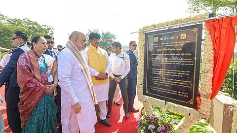 अमित शाह ने अहमदाबाद में दो नये तालाबों के लोकार्पण के साथ ही EWS के तहत वंचितों को सौंपा आवास