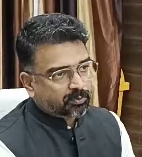 पश्चिम मिदनापुर के डीएम विजिन कृष्ण