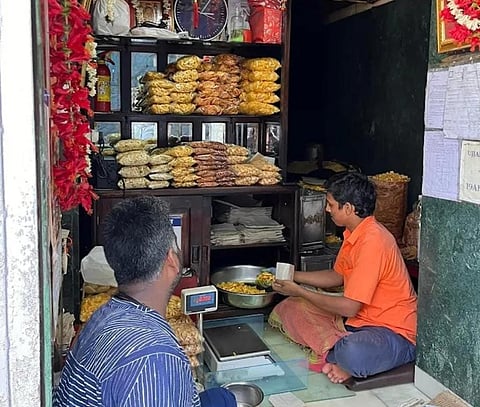 The history of Bengal's 'Chanachur' taste is different from Namkeen!