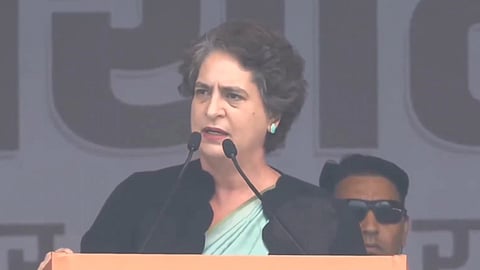 रामलीला मैदान से प्रियंका की हुंकार: वोट चोर, गद्दी छोड़