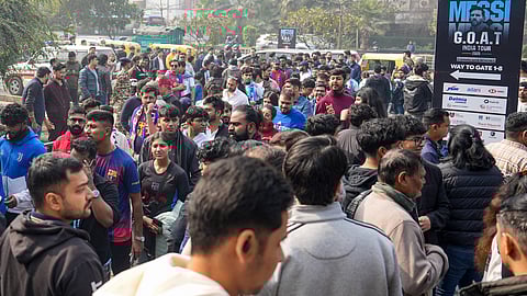 मेस्सी दिल्ली पहुंचे, एक झलक पाने के लिए फिरोजशाह कोटला स्टेडियम में उमड़े प्रशंसक