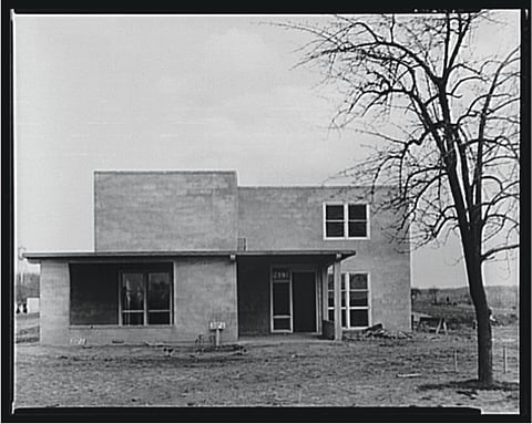 सियालदह मंडल की एसी लोकल पहल : आराम, संस्कृति और कनेक्टिविटी को नई रफ्तार