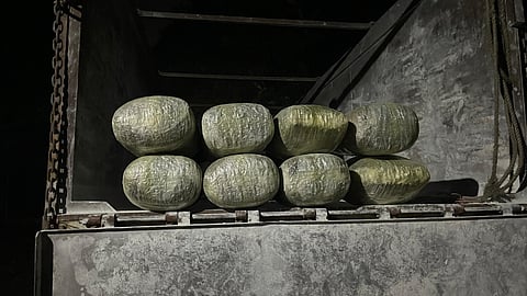 Large consignment of narcotics seized: Major success for Barrackpore police, two smugglers arrested with 90 kg of cannabis.