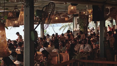 गोवा में कार्रवाई तेज, मशहूर रेस्तरां ‘द केप गोवा’ नियमों के उल्लंघन के आरोप में सील