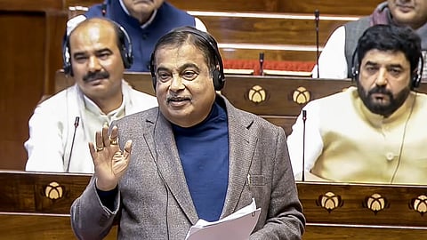 गडकरी का आश्वासन- टोल नाकों पर गुंडागर्दी खत्म, अब सबकुछ कैमरे की निगरानी में