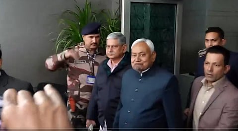 दिल्ली पहुंचे नीतीश कुमार, हो सकते हैं बिहार पर कुछ बड़े फैसले