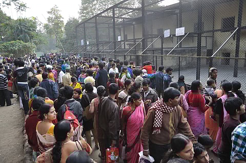 अलीपुर जू में उमड़ी इस सीजन की सबसे ज्यादा भीड़