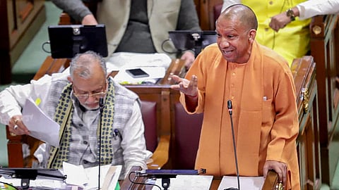 उत्तर प्रदेश के मुख्यमंत्री योगी आदित्यनाथ व अन्य