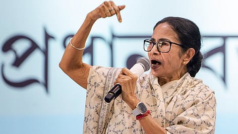 तृणमूल की बैठक में माइक्रोफोन में गड़बड़ी पर ममता बनर्जी ने 'साजिश' की जताई आशंका