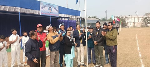 आसनसोल में पहली बार क्रिकेट टूर्नामेंट अंडर 13 का शुभारंभ