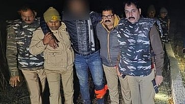 बलिया में दुकानदार की गोली मारकर हत्या, फिर पुलिस ने किया ऐसा एनकाउंटर
